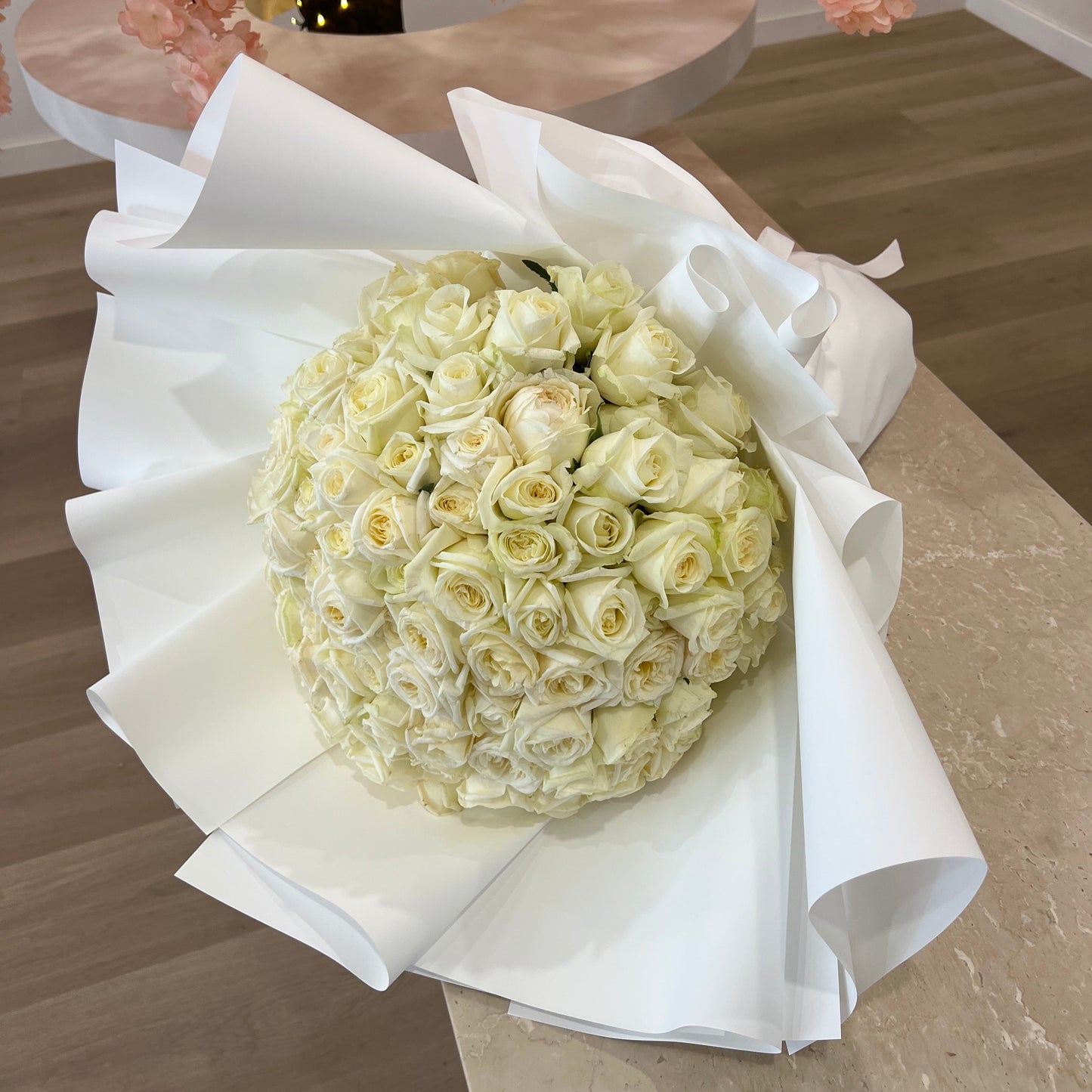 100 Roses - White